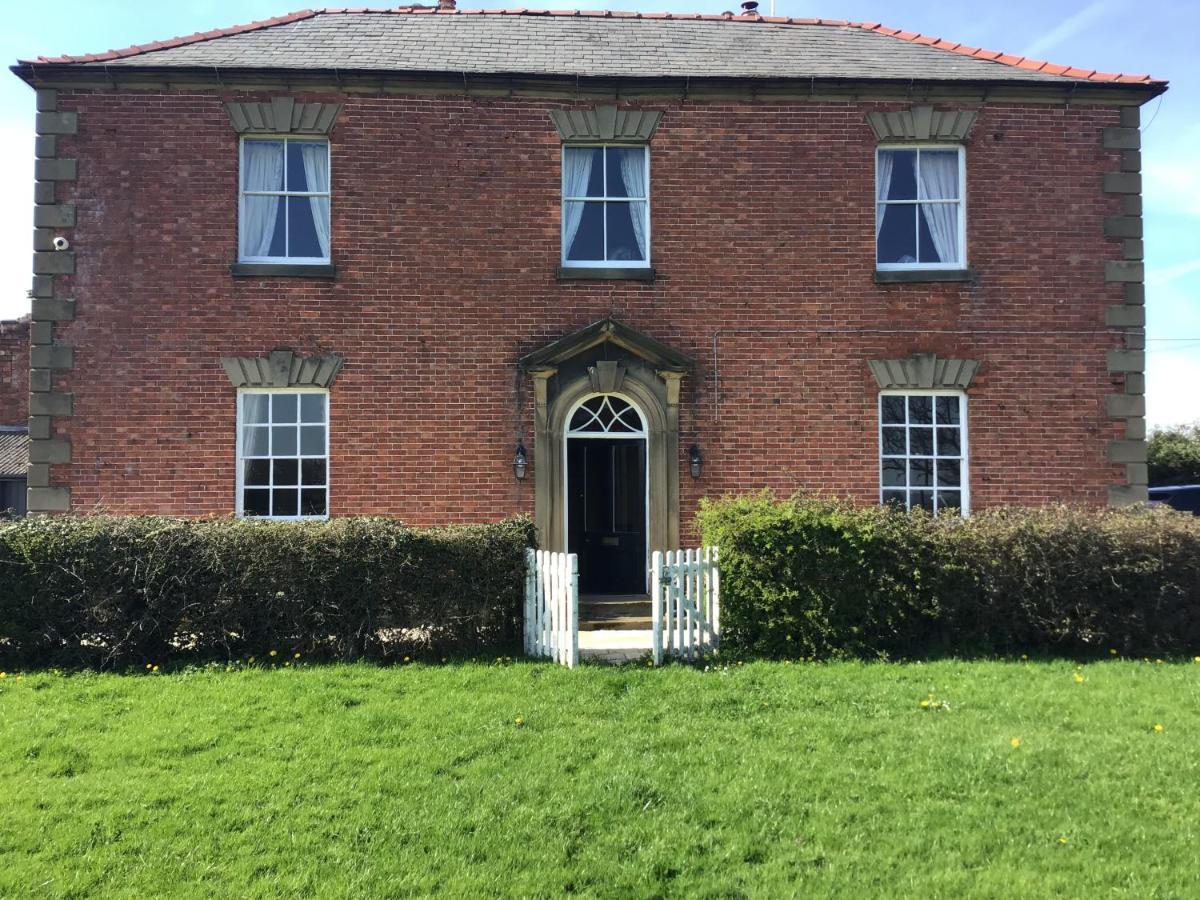 Plas Bostock Farm Wrexham Zewnętrze zdjęcie